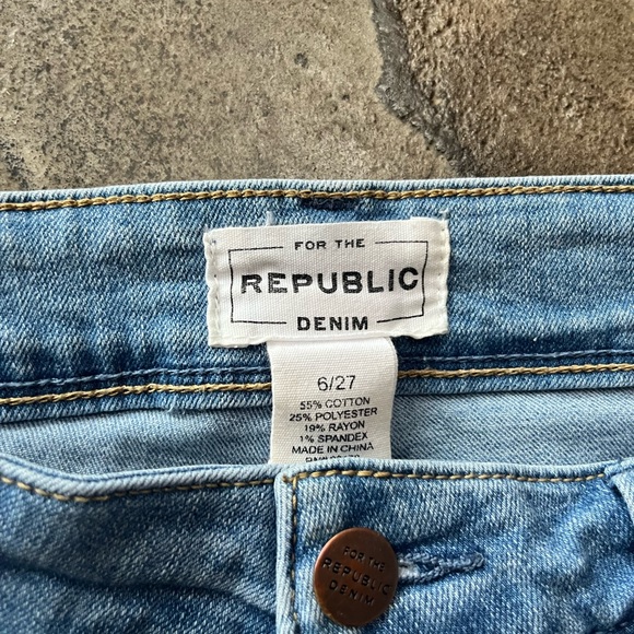 For The Republic Ankle Jeans - Picture 3 of 4